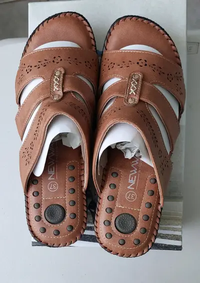 Sandalias de cuero marrón New Walk para mujer - miniatura 3