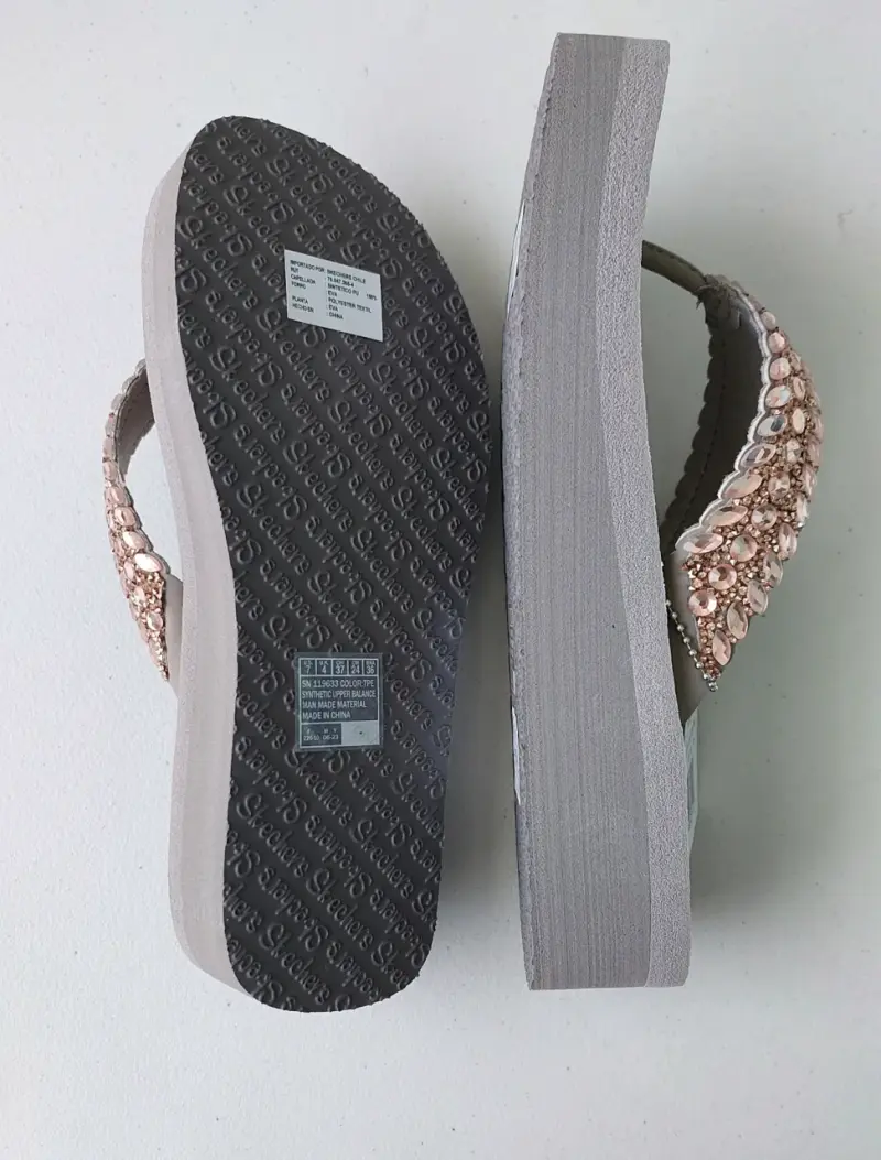 Sandalias Skechers Yoga Foam doradas - 2