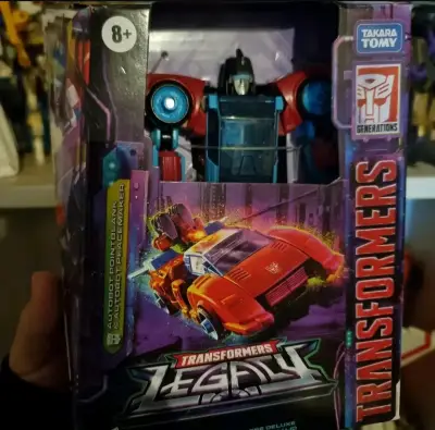 Figura de acción Transformers Legacy - miniatura 1