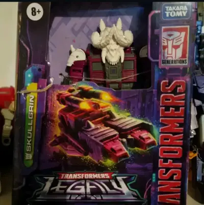 Figura de acción Transformers Legacy - miniatura 4