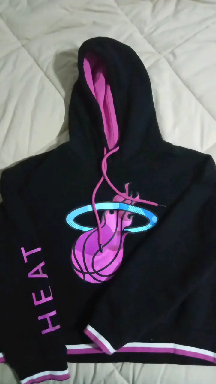 poleron NBA negro