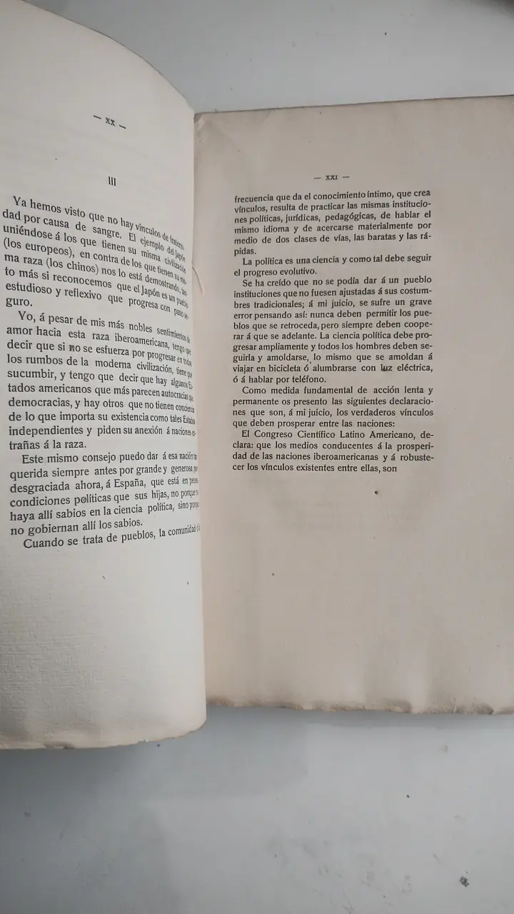 Libro antiguo 'El Sistema de Gobierno Dual de Argentina' - 4