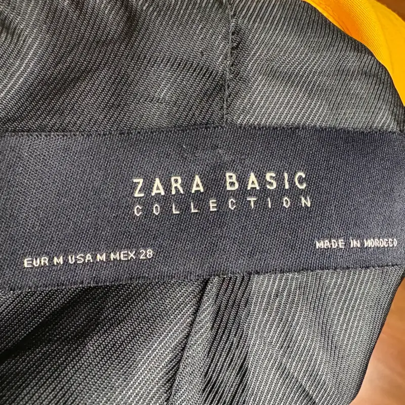 Blazer Zara Basic mostaza talla M - 4