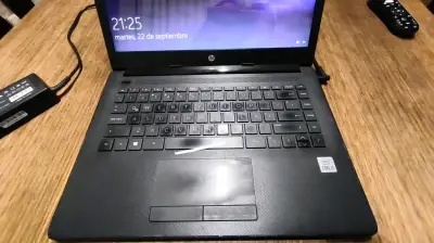 Notebook HP Intel Core i3 en buen estado - miniatura 1