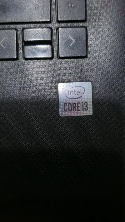 Notebook HP Intel Core i3 en buen estado - miniatura 3