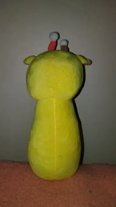 Peluche de jirafa amarilla suave - miniatura 2