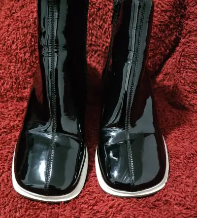 Botines de charol negro Jeffrey Campbell con taco alto - miniatura 6