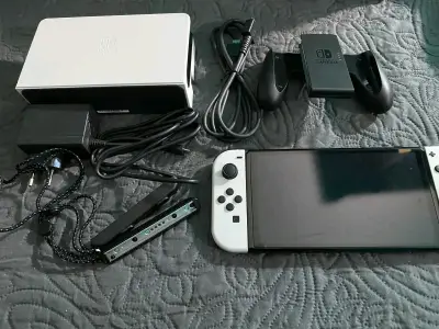 Consola Nintendo Switch con Joy-Con y cargador - miniatura 5