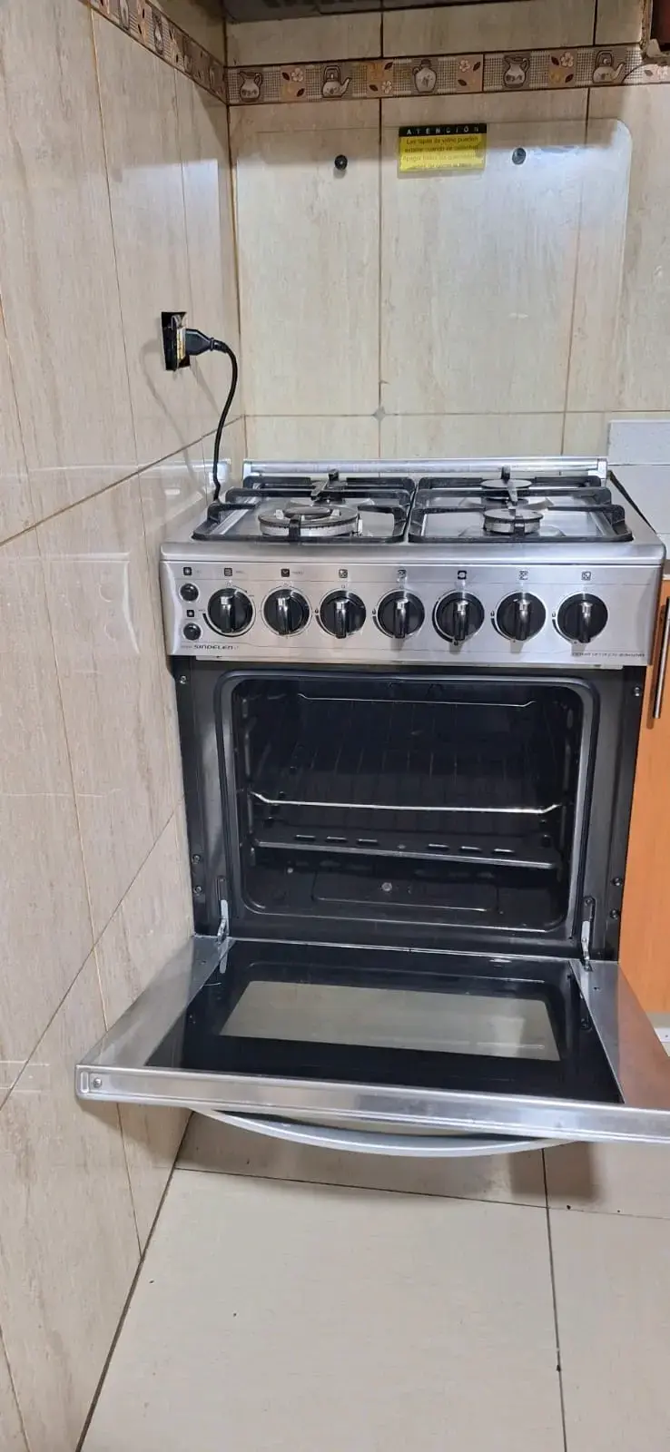 Cocina a gas Sindelen con horno - 1