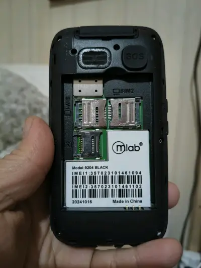 Celular plegable Mlab con botón SOS y doble SIM - miniatura 3