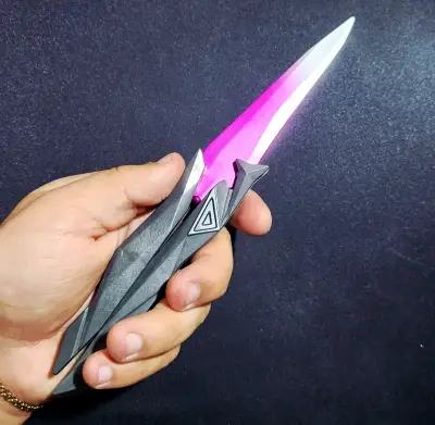 Cuchillo de colección con hoja morada - miniatura 1