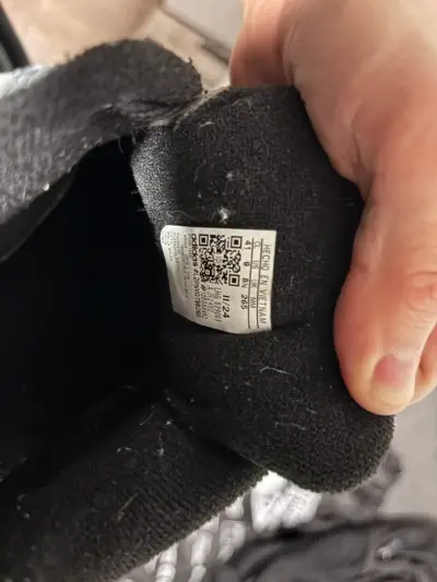 Zapatillas deportivas Adidas negras y blancas - miniatura 4