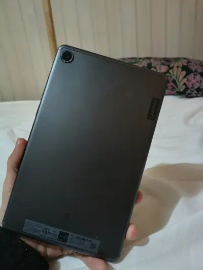 Tablet Lenovo Android en perfecto estado - miniatura 3