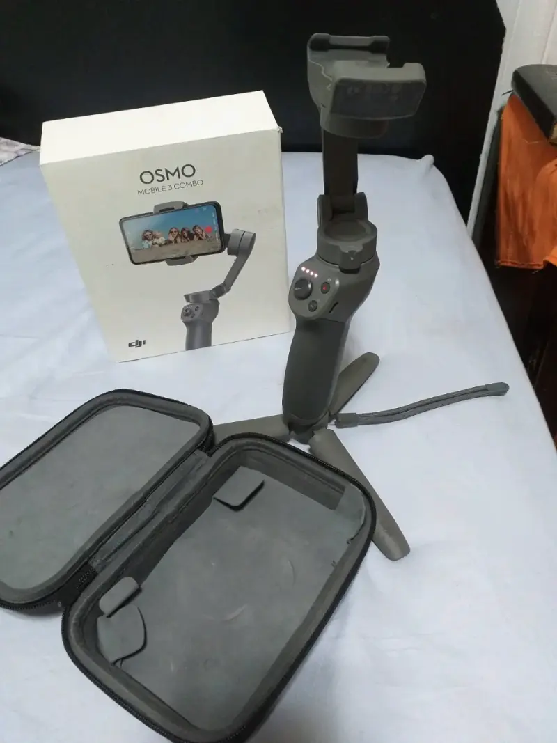Estabilizador DJI Osmo Mobile 5 Combo con Estuche - 4