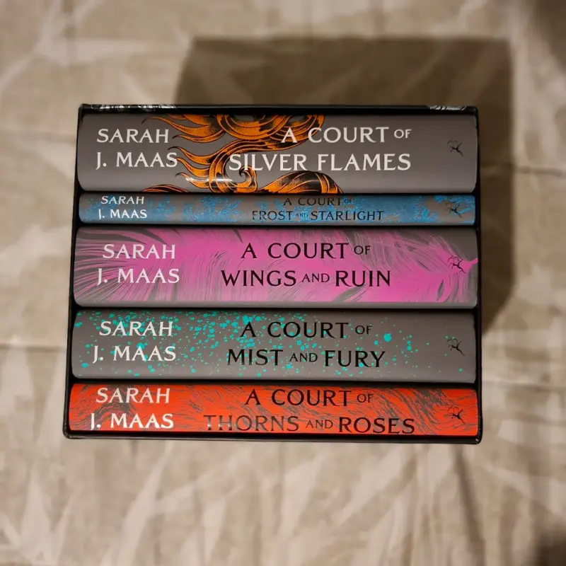 Colección de libros 'A Court of' de Sarah J. Maas