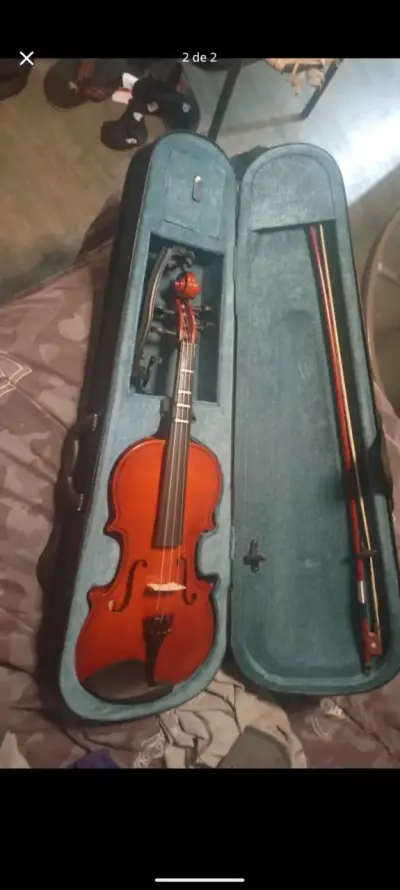 Violín con estuche y arco en buen estado - miniatura 1