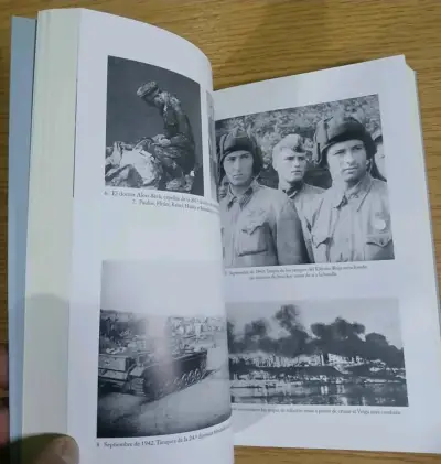 Libro Stalingrado de Antony Beevor en buen estado - miniatura 4