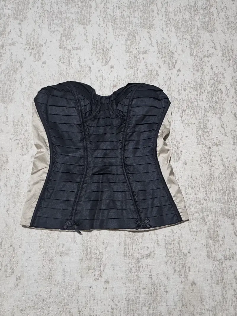Corset strapless negro y beige elegante - 2