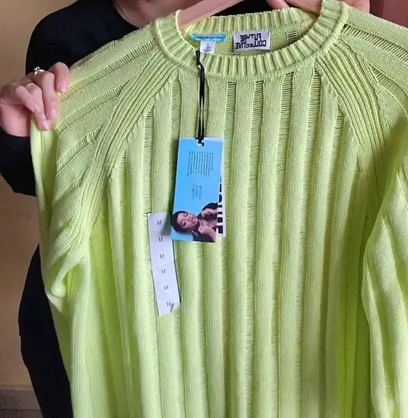 Suéter Verde Future Collective de Punto para Mujer - 2