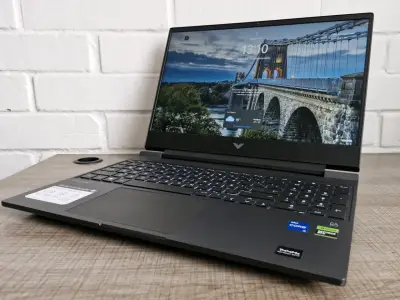 HP Victus 15 Gaming i5 / RTX 2050 / 16GB / SSD 512 - miniatura 1