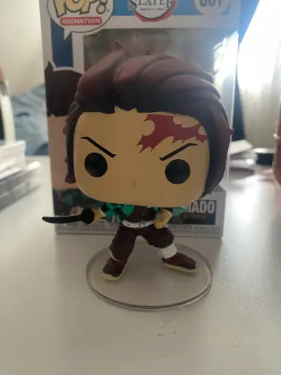 Figura Funko Pop Tanjiro Kamado Demon Slayer - miniatura 2
