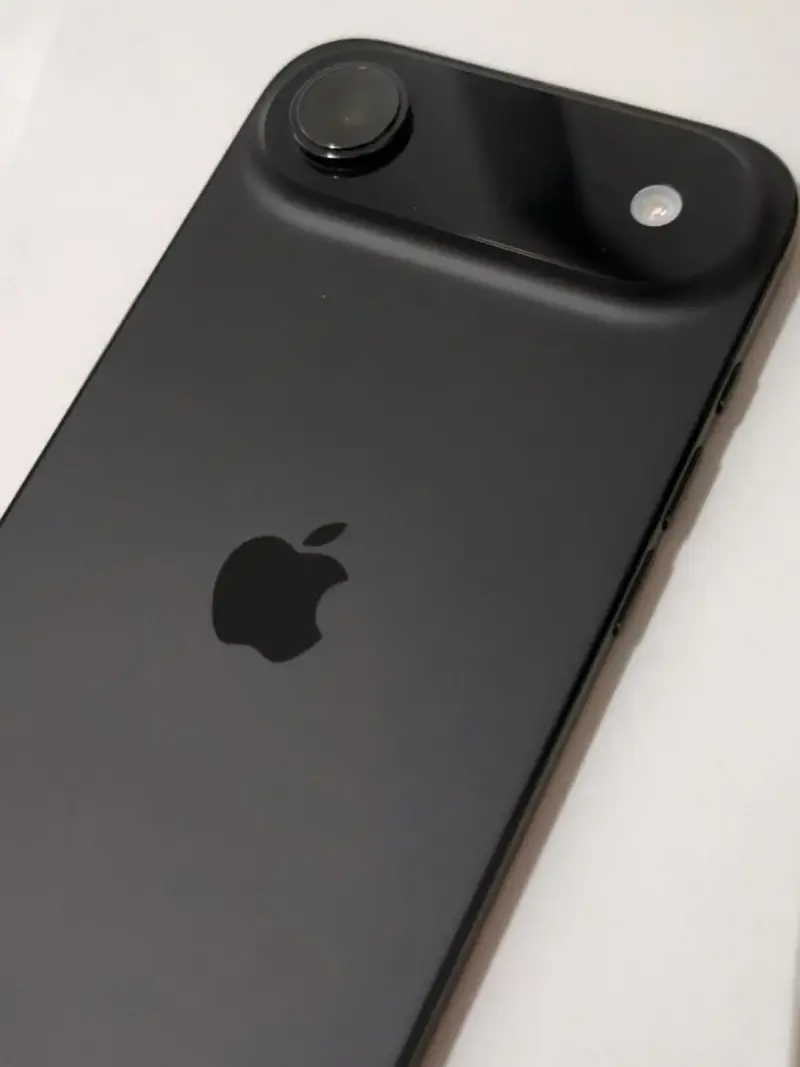 iPhone Air 512GB Negro en perfecto estado - 3