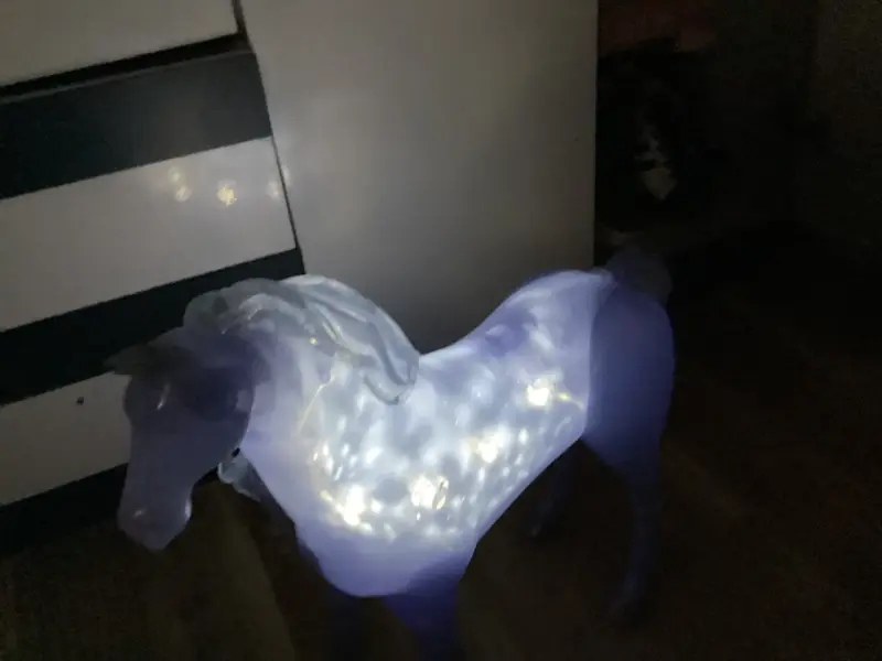 Figura de caballo Nokk de Frozen II con luces - 5