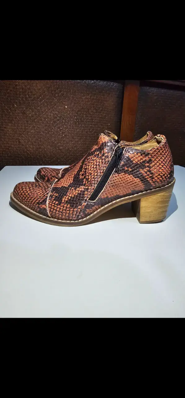 Botines de cuero n°37 con estampado de serpiente - 2