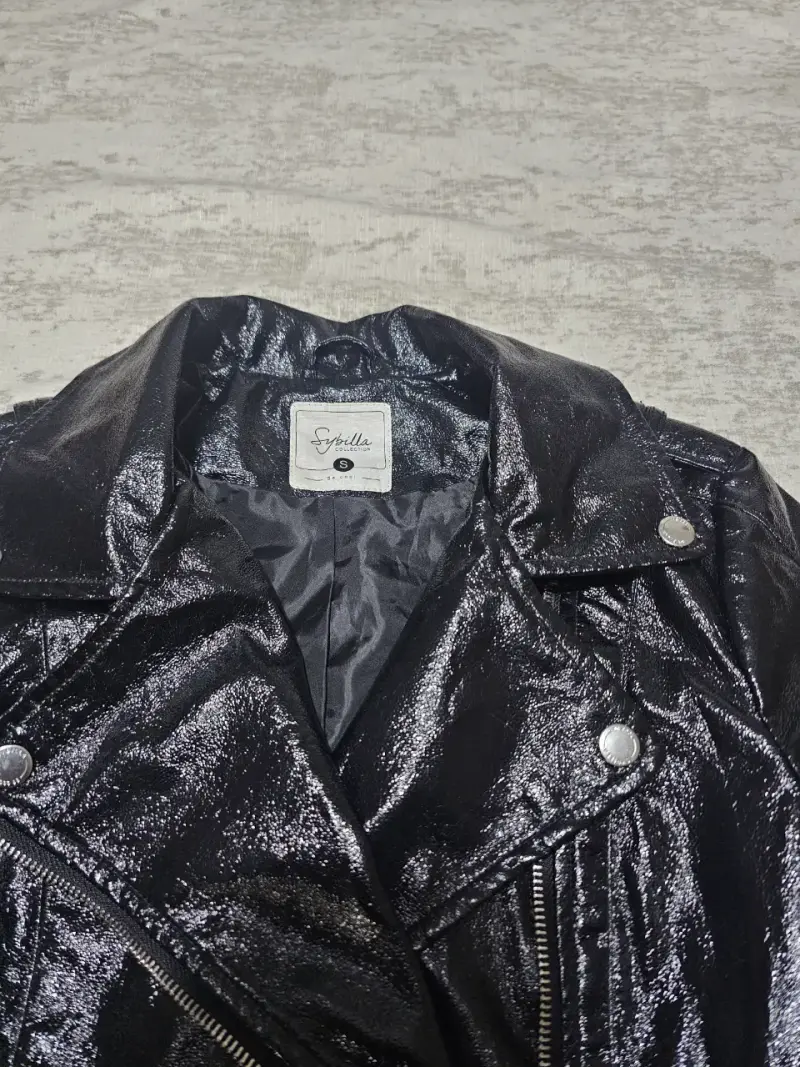 Chaqueta de cuero sintético negra estilo biker - 3