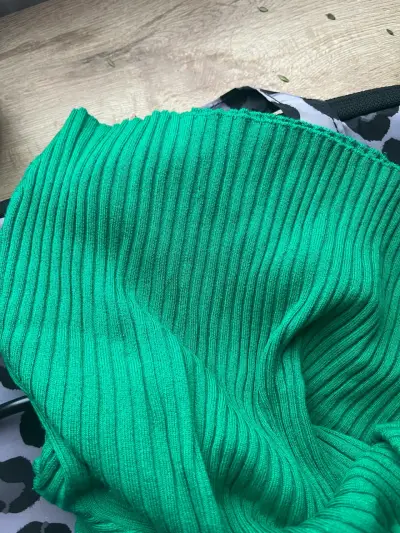Crop top verde manga larga - miniatura 3