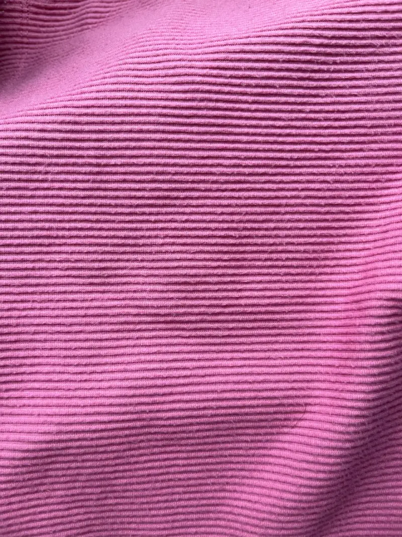 Top corto de tirantes color rosa - 2