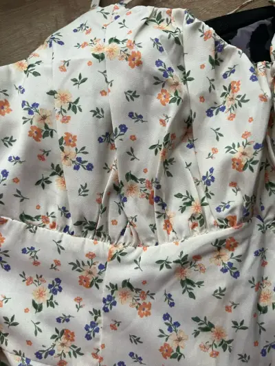 Vestido largo floral con tirantes ajustables - miniatura 3