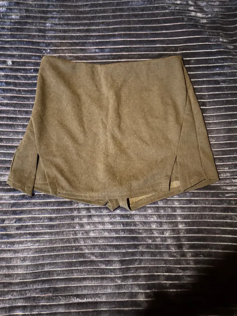 Falda short negra
