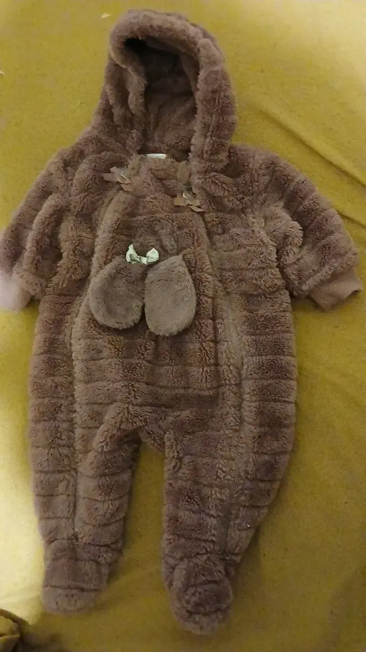 Pijama de bebé peludo marrón - 1