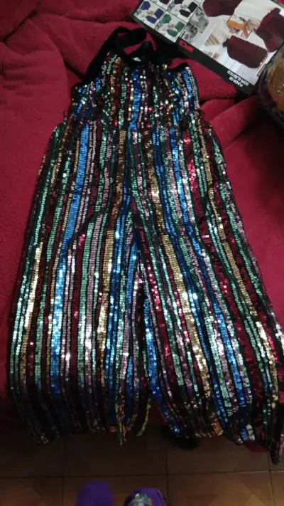 Vestido de fiesta con lentejuelas multicolor - miniatura 2