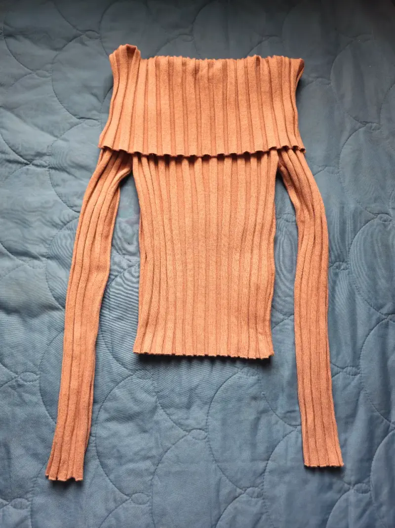 Suéter de punto off-shoulder palo rosa Forever 21 - 3