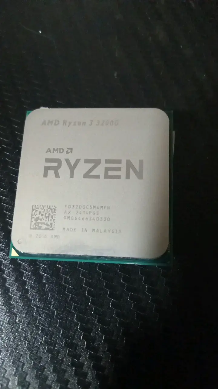 Procesador AMD Ryzen 3 3200G - 1