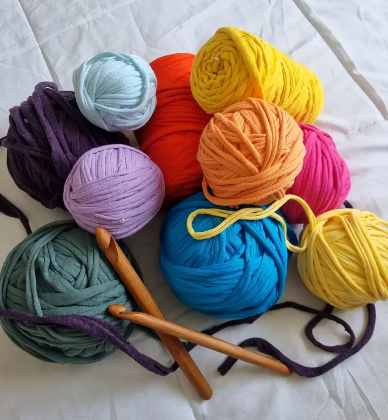 Set de Ovillos de trapillo Multicolor. - 2