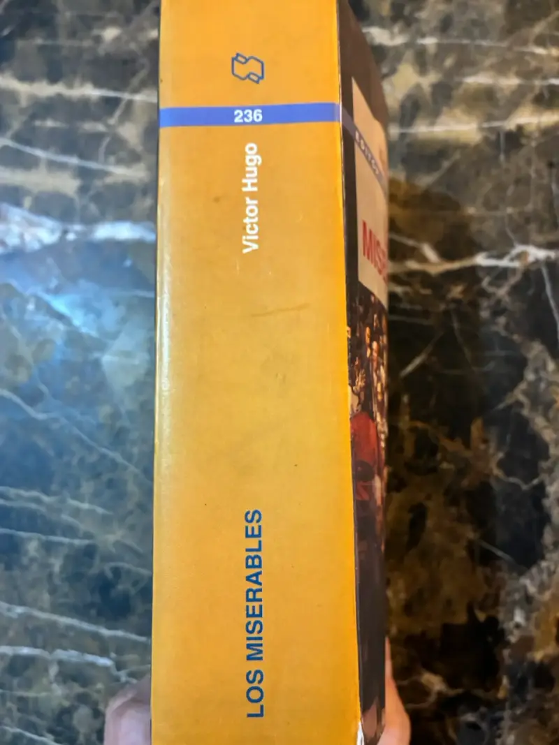 Libro Los Miserables de Victor Hugo - 2