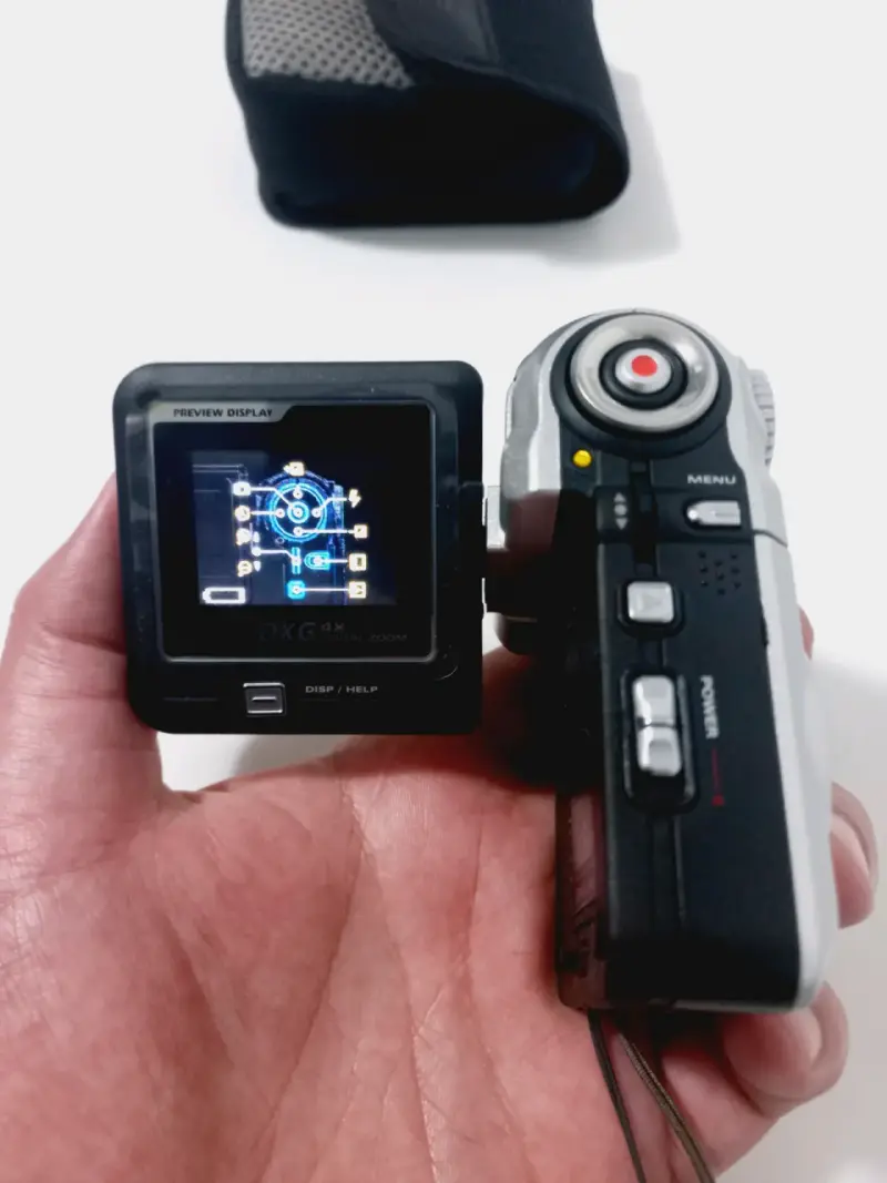 Videocámara digital DXG 305V - 5
