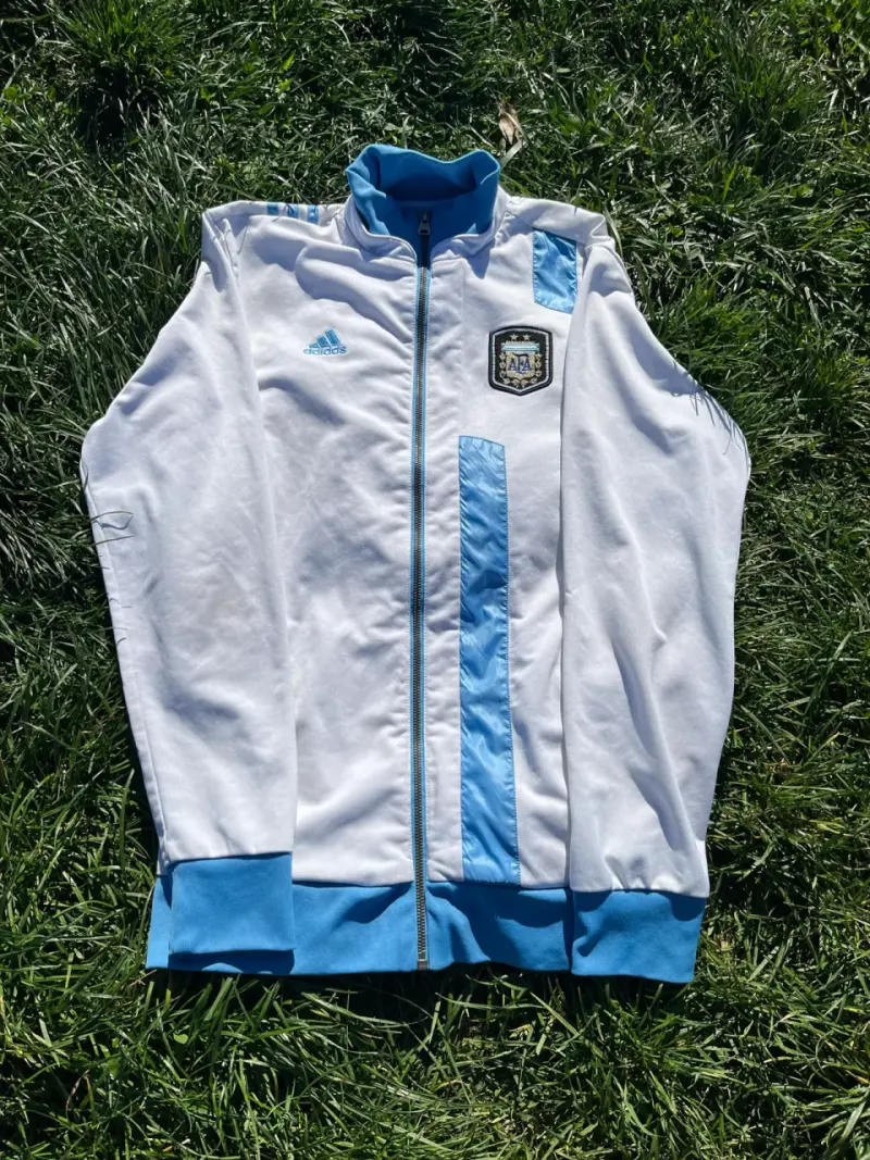 Chaqueta deportiva Adidas Argentina blanca y celeste - 1
