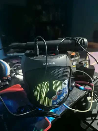 Parlante Karaoke Inalámbrico Master-G Spyder 4" - miniatura 3