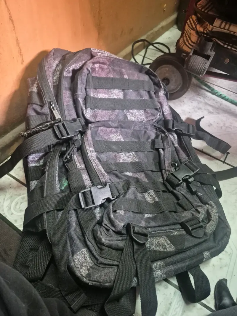 Mochila táctica camuflada con múltiples bolsillos - 2