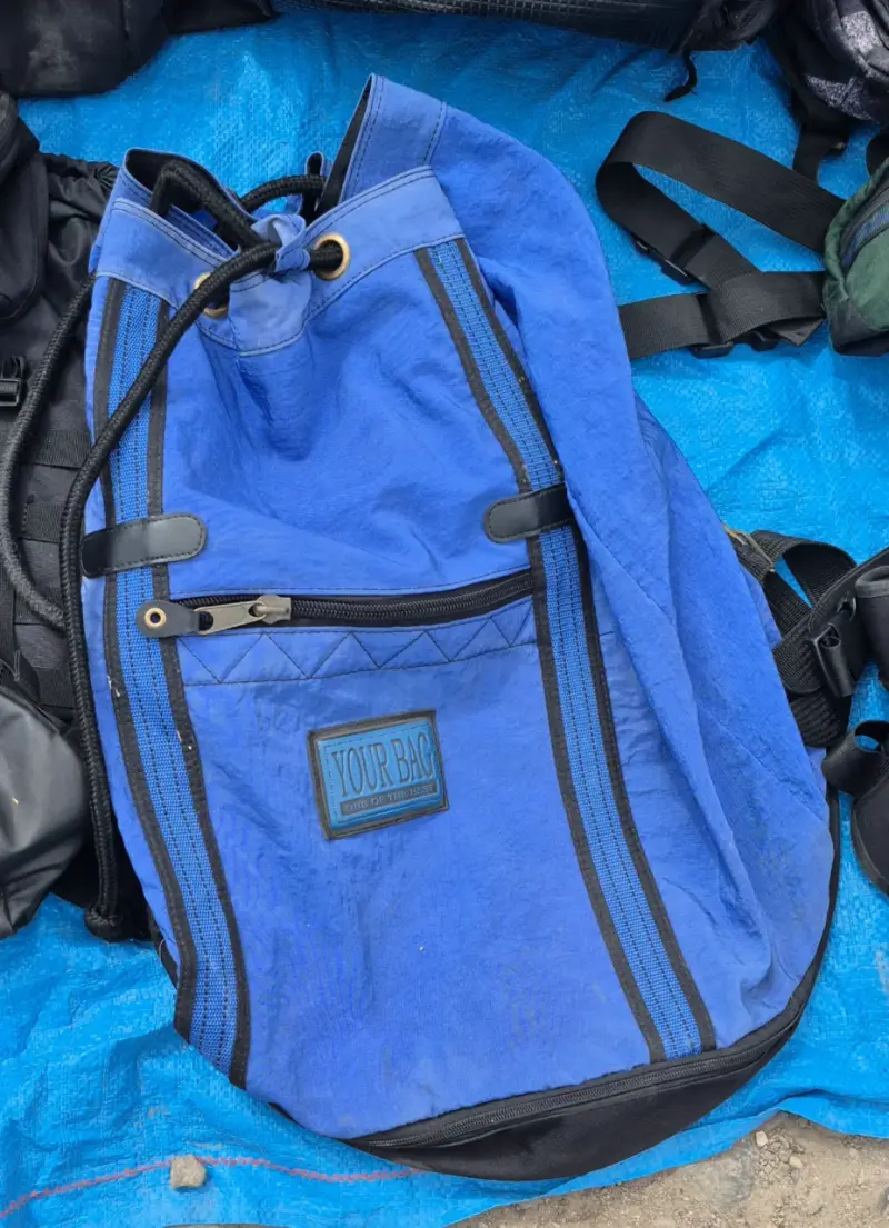 Mochila azul Your Bag con bolsillo frontal