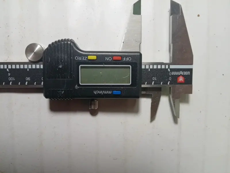 Calibrador pie de metro digital con pantalla LCD - 3