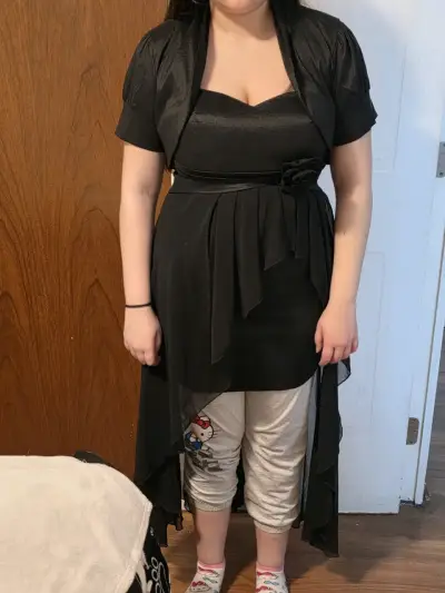 Vestido negro elegante con bolero - miniatura 1