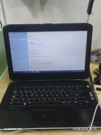 Laptop Dell Latitude E5430 Intel i5 8GB RAM - miniatura 1