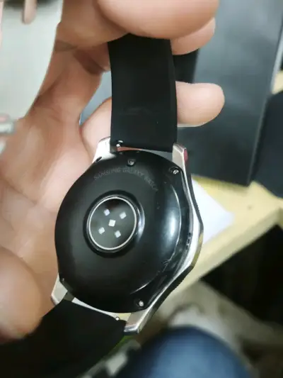 Samsung Galaxy Watch 46mm, 4 a 5 días de batería. - miniatura 4