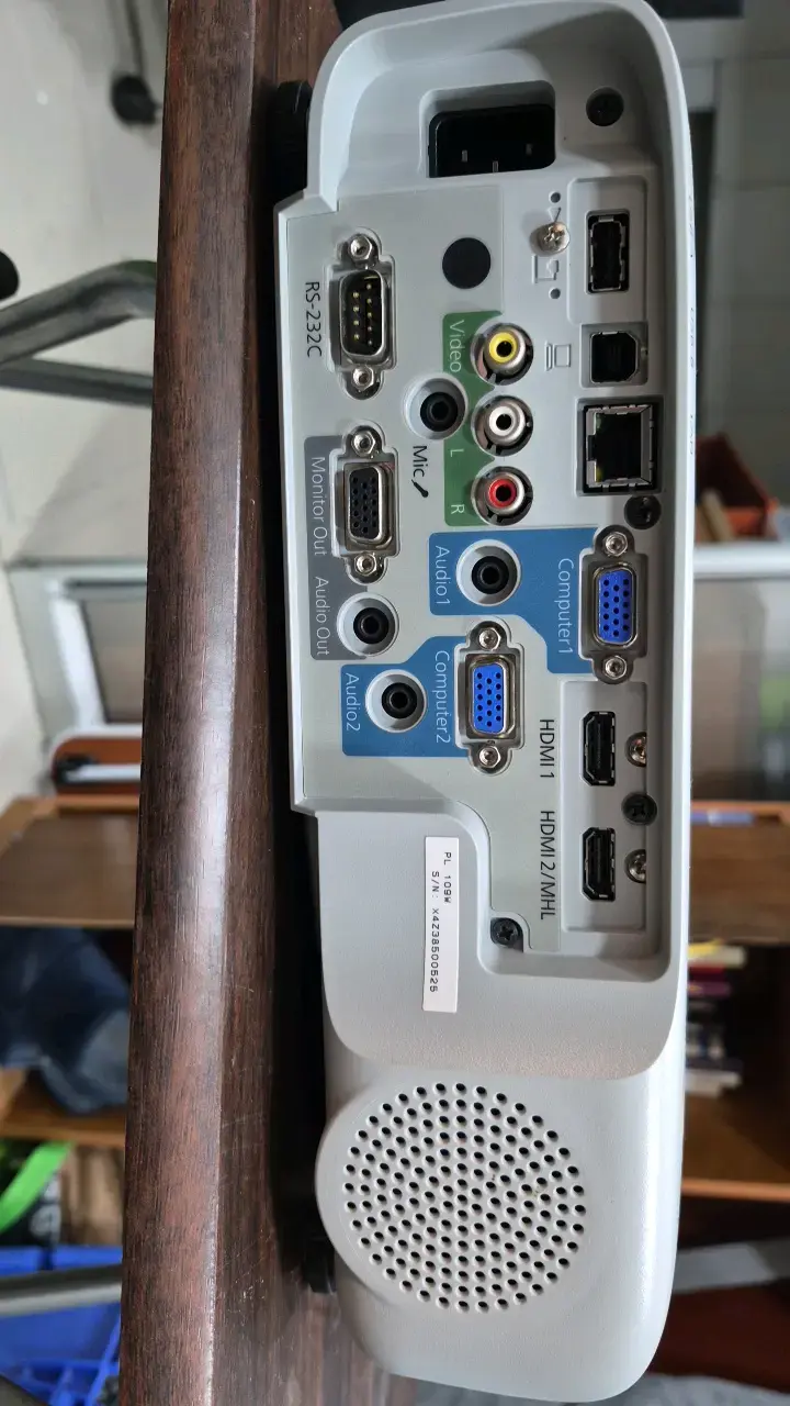 Proyector Epson PowerLite 109W con HDMI y USB - 3