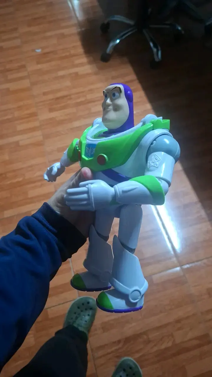 Figura de acción Buzz Lightyear de Toy Story - 2